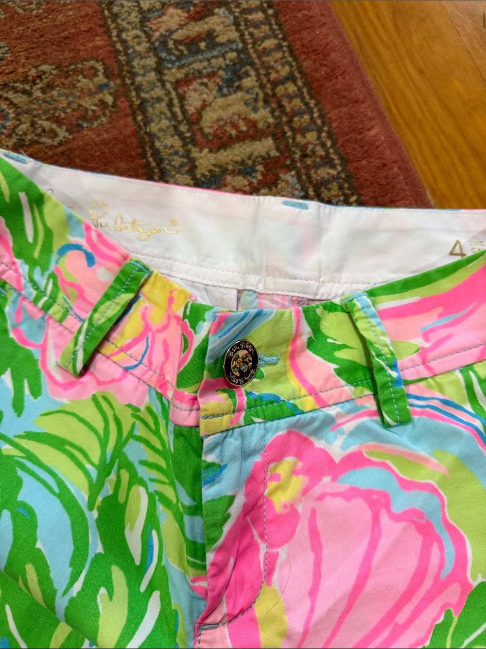Lilly Pulitzer Tropical Floral Women's Shorts in Pink & Green - Picture 2 of 2